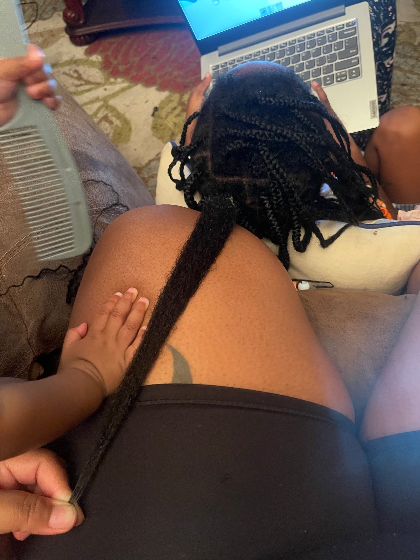 Aceite para el crecimiento del cabello: estimulador del cuero cabelludo