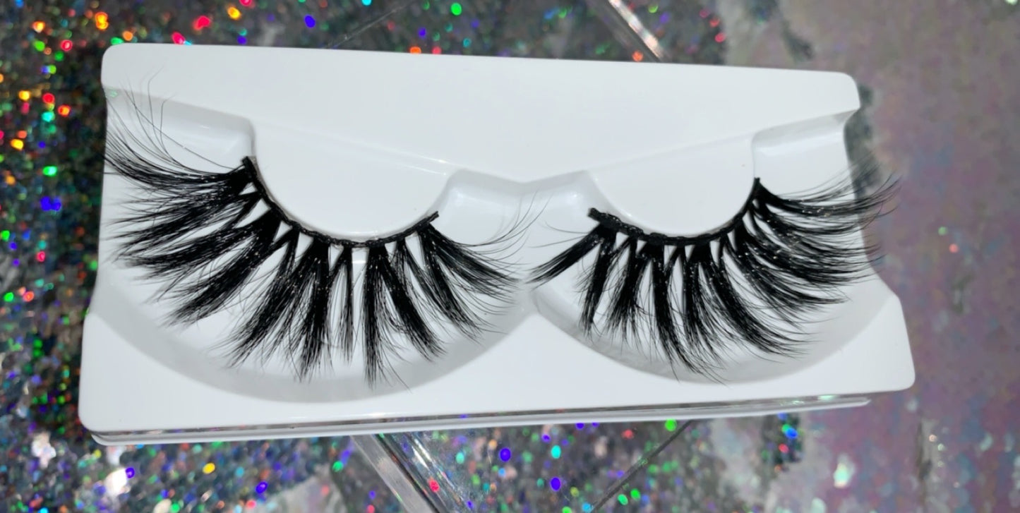 Reign Lash